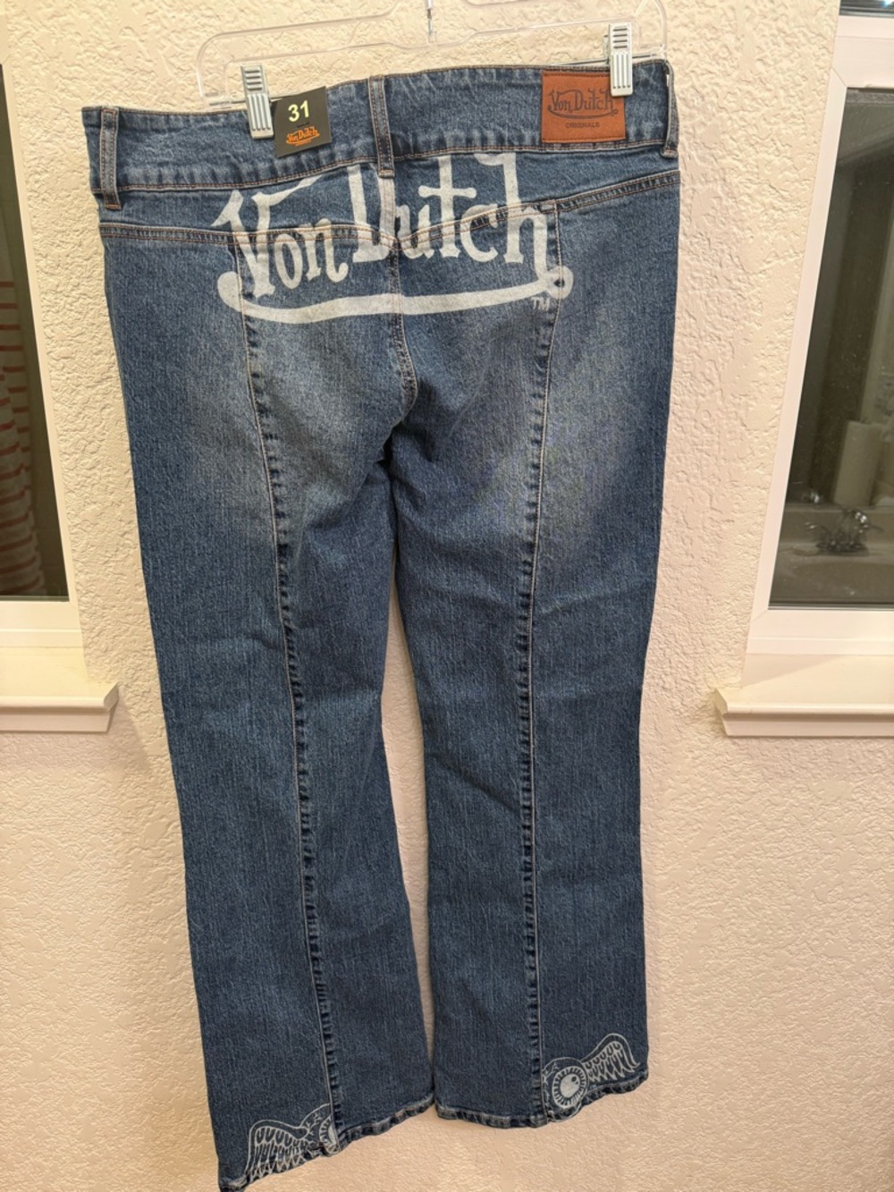 NWT Von Dutch Flare Jeans Y2K Inspired Flying “Eye Balls”Frosted Flared Red Logo - Picture 10 of 17
